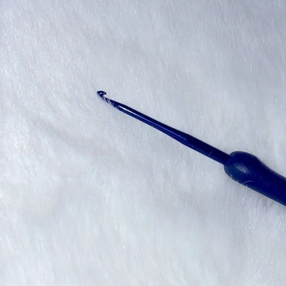 Crochet Needle Black‎ 2.0 mm